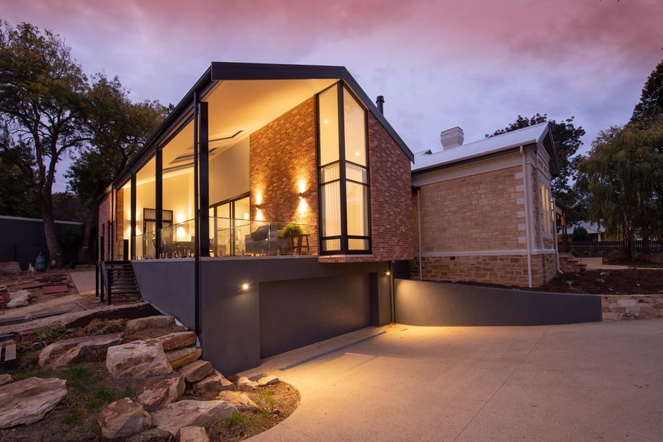 Outdoor Power & Lighting Installation