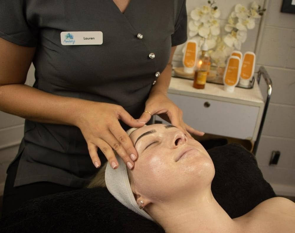 Thorough scalp cleansing treatment