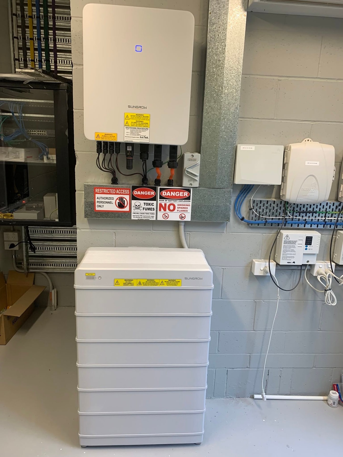 Complete Solar Battery Systems