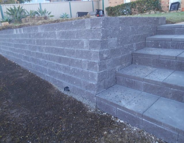 Concrete Retaining Wall Replacement on Gold Coast Main Road