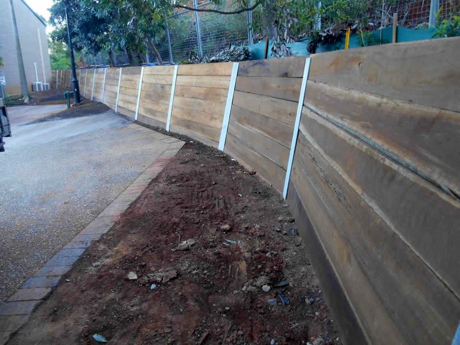 Revitalizing Currumbin Complex with New Boundary-Aligned Retaining Wall